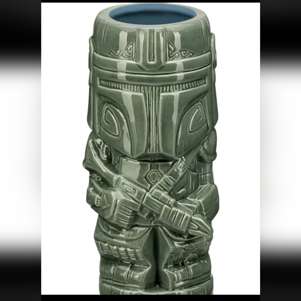 Geeki Tikis HOT ITEM! Star Wars The Mandalorian Mando 20oz Ceramic Mug. R2S!!
